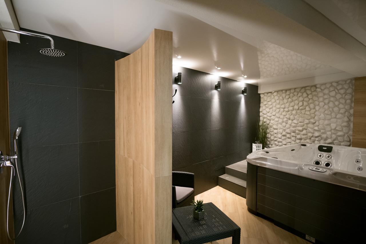 Apart-center Zakopianska Apartment *
